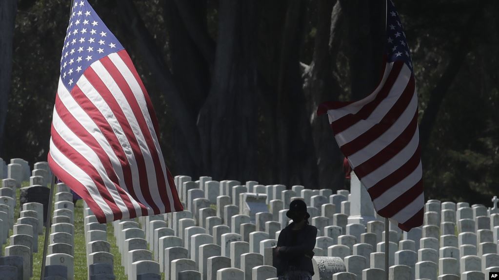День поминовения в США: будут вспоминать ветеранов и умерших от COVID-19