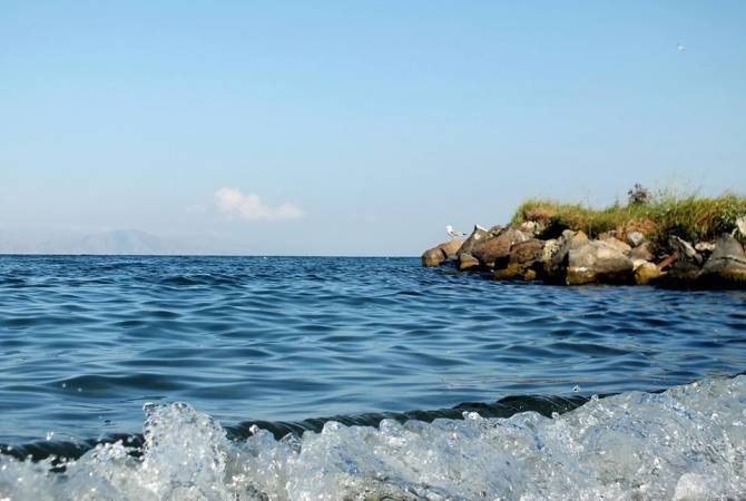 Начался водозабор из Севана: уровень озера — на 1 сантиметр выше, чем в прошлом году