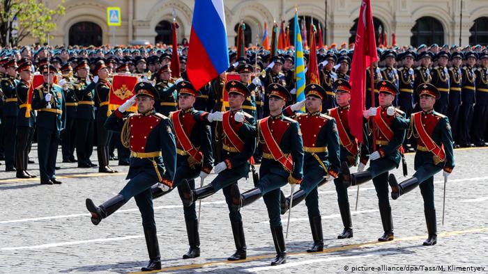 ВОЗ предостерегла Россию от проведения парада Победы 24 июня