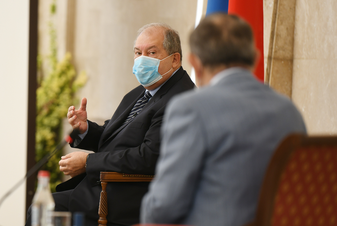 Президент Саргсян инициировал рабочее обсуждение по ситуации в связи с коронавирусом: видео