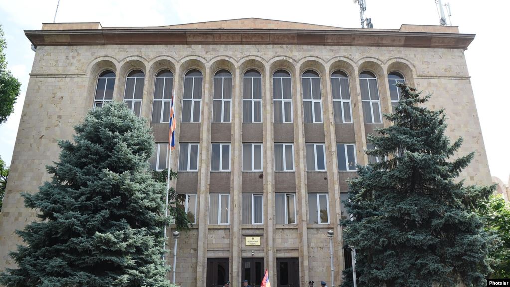 Конституционный Суд на 7 июля запланировал рассмотрение заявления Роберта Кочаряна