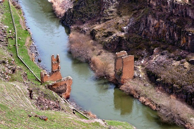 Турки восстановят исторический мост в Ани: Ermenihaber