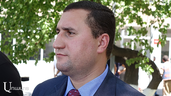 Габриел Балаян опроверг слухи о вовлеченности Армении в «незаконную торговлю оружием»