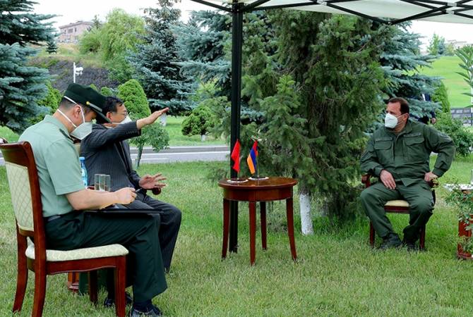 Министр обороны Армении и посол Китая отметили высокий уровень военно-политического диалога