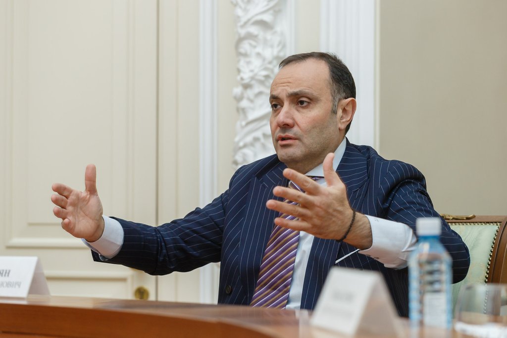 Посольство Армении в Москве обратилось в полицию в связи с самоуправством на рынке «Фуд сити»: видео