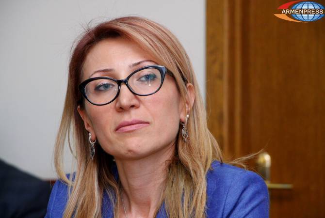 Мане Тандилян из «Просвещенной Армении» сложила депутатские полномочия