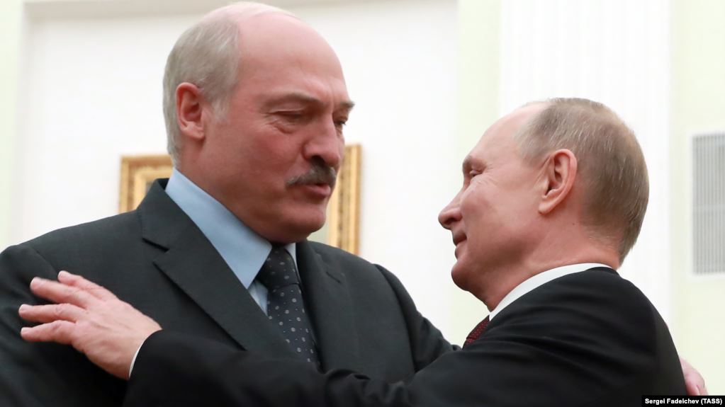 «Обоюдный настрой»: Путин и Лукашенко договорились о встрече в Москве
