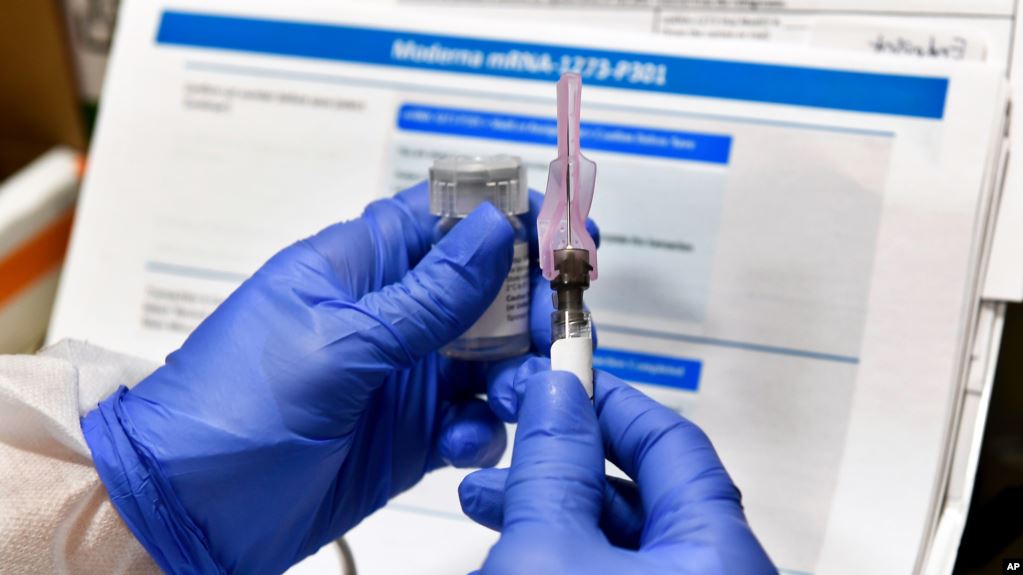 Moderna поставит администрации США 100 млн доз вакцины против COVID-19