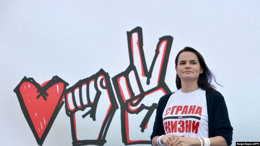 Тихановская призвала Европу не признавать результаты выборов в Беларуси: видеообращение