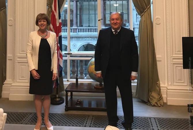 Президент Саргсян в Лондоне встретился с британским министром по делам европейского соседства и Америк