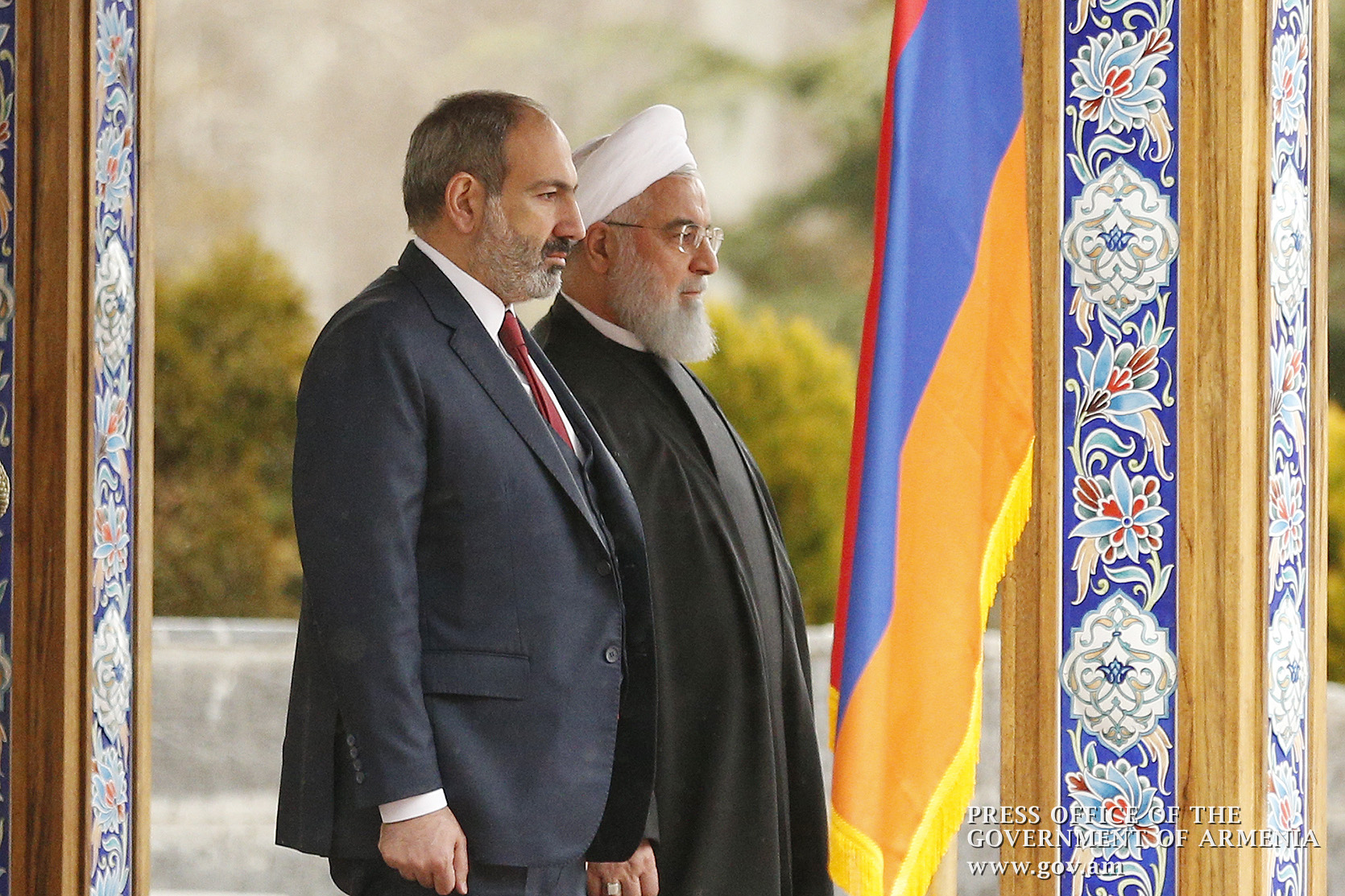 Никол Пашинян провел телефонный разговор с президентом Ирана Хасаном Роухани