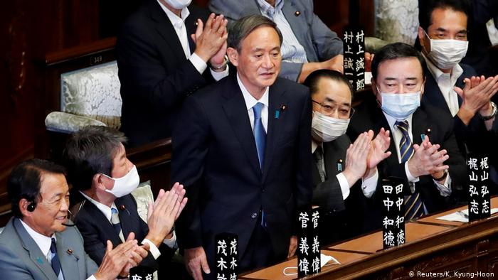 Ёсихидэ Суга — новый премьер-министр Японии