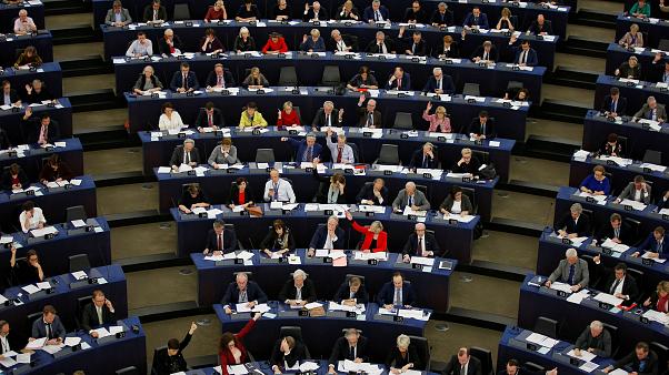 Более 100 депутатов Европарламента призвали ЕС к санкциям против причастных к атакам на российских оппозиционеров
