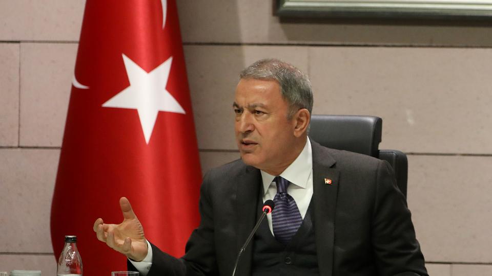 Министр обороны Турции призывает Грецию «заткнуться» и угрожает «ущербом, как в прошлом»