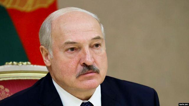Неожиданно ступил в должность на фоне протестов: в Минске прошла инаугурация Лукашенко