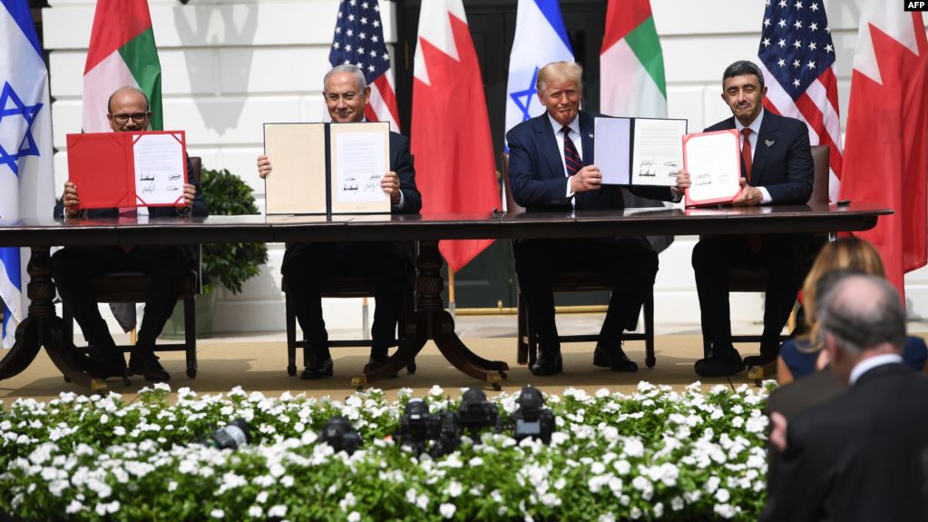 «Сегодня мы изменим ход истории»: Израиль, ОАЭ и Бахрейн подписали договор при посредничестве США