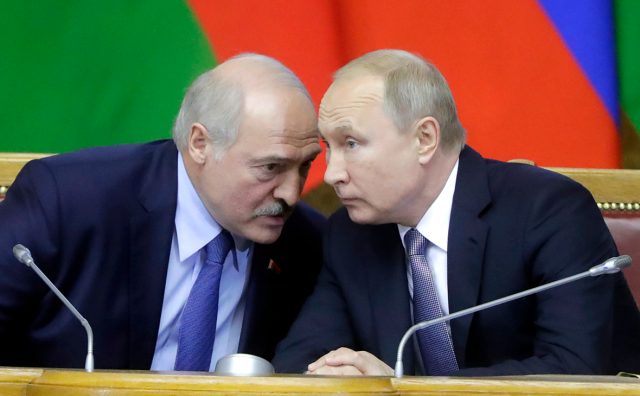Время революций: Лукашенко и Путин