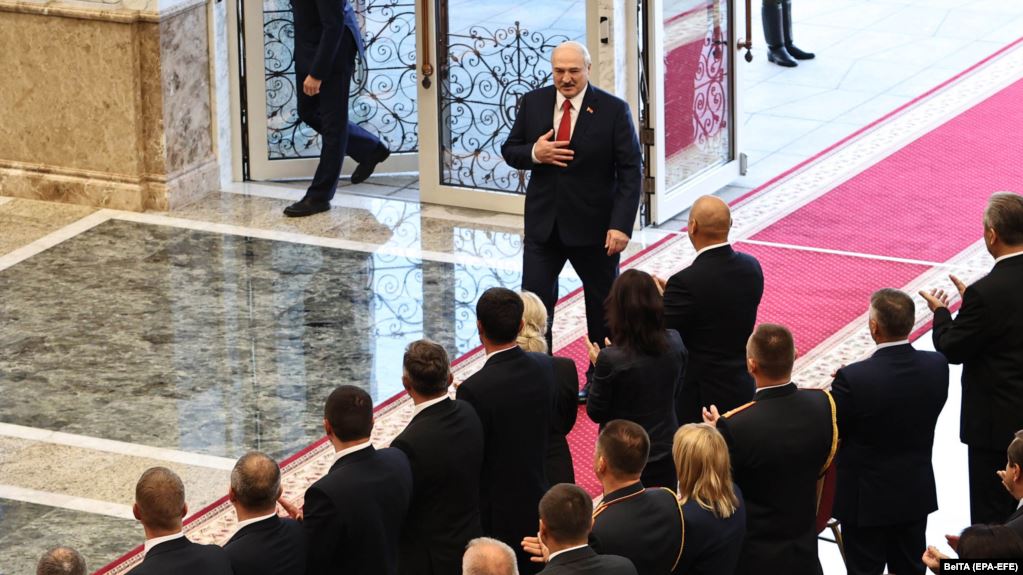«Статус не изменился – президент нелегитимный»: в ЕС не признают тайную инаугурацию Лукашенко