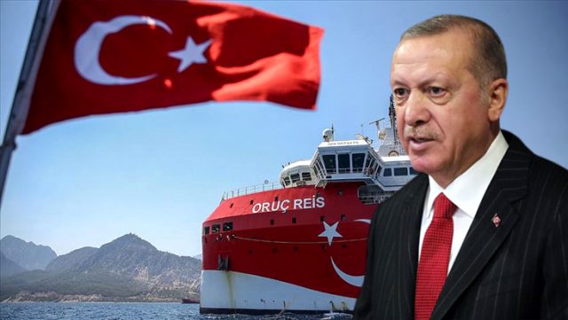 Афины: Турция «начинает понимать», отступила и возвращает свой корабль обратно в порт