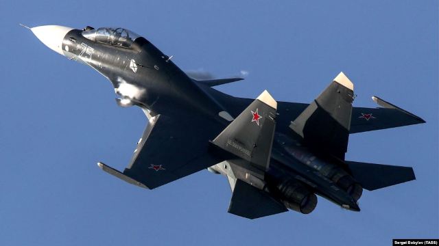 В Су-30 попал снаряд? Разбившийся под Тверью российский истребитель мог быть сбит