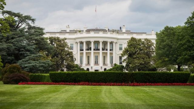 Яд для Трампа? В США задержана подозреваемая в отправке рицина в Белый дом