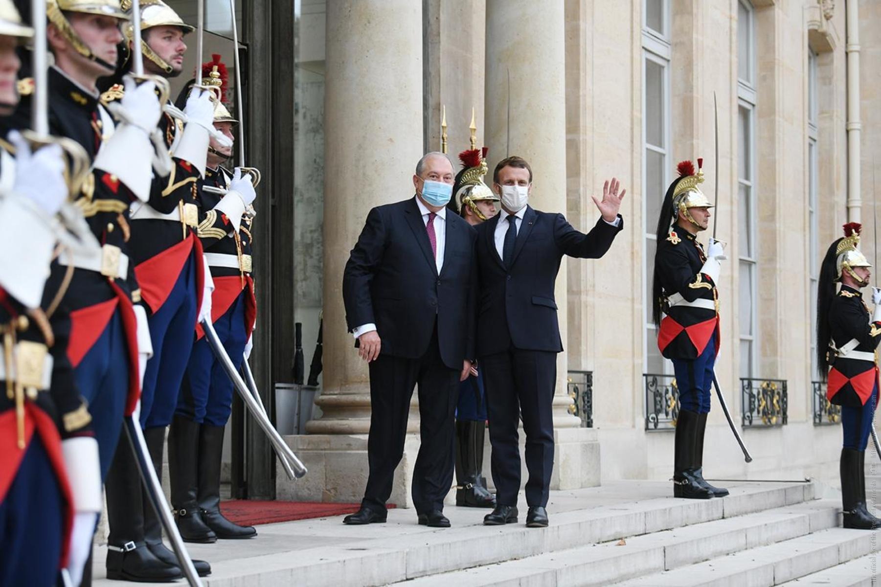 В Елисейском дворце состоялась встреча президентов Армении и Франции: