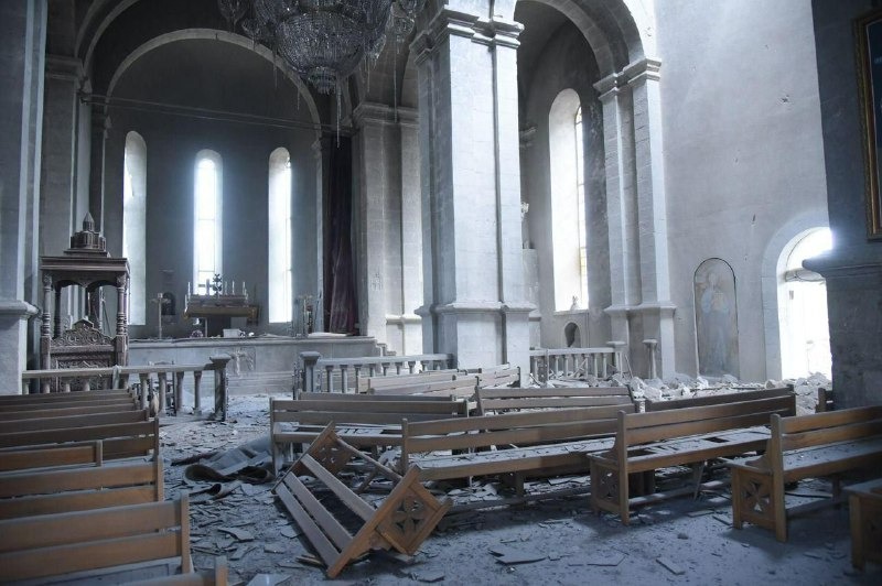 Азербайджан нанес варварский удар по церкви Казанчецоц в Шуши: фото