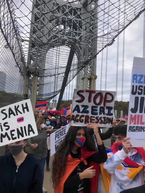 “Откройте глаза! Арцах – это Армения!”: армяне Нью-Йорка требуют признания независимости Арцаха — видео, фото