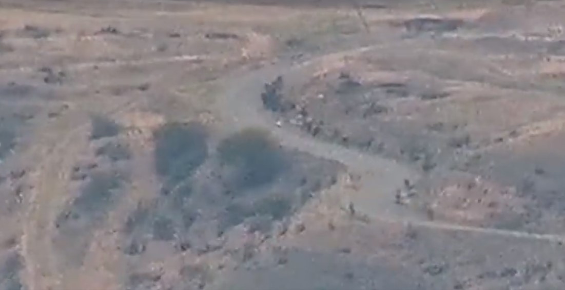 «Бегите, бегите, полезно для здоровья»: бегство азербайджанских «вояк» из под Матагиса — видео