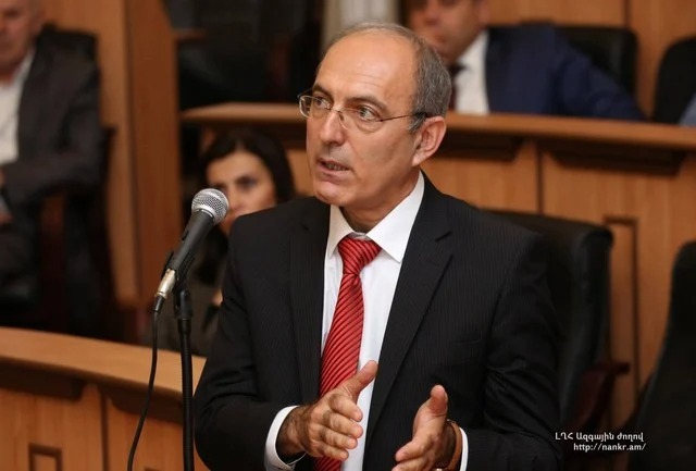 “Решение должно быть пакетным”: глава фракции АРФ Дашнакцутюн в парламенте Арцаха