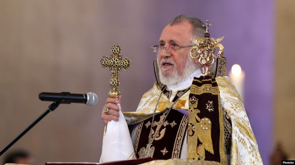 В воскресенье во всех армянских церквях состоится поминальная служба по погибшим при защите Родины