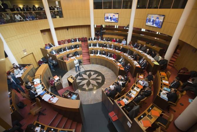 Франция: Ассамблея Корсики приняла резолюцию о признании Республики Арцах