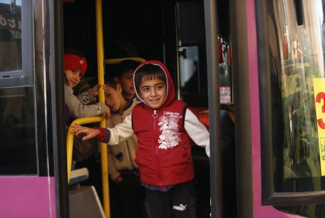 Из Еревана в Степанакерт отправились 11 автобусов с жителями Арцаха: фото