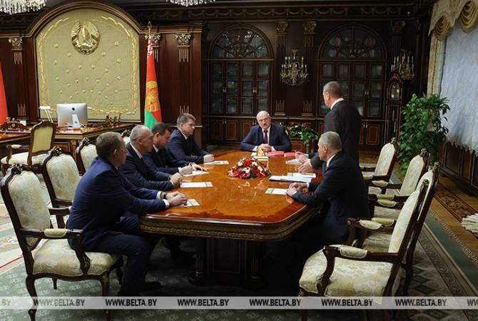 Лукашенко назначил экс-генпрокурора Беларуси послом в Армении