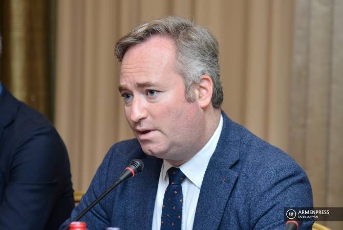 В заявлении от 9 ноября есть пункты, которые необходимо обсудить: госсекретарь МИД Франции в Ереване