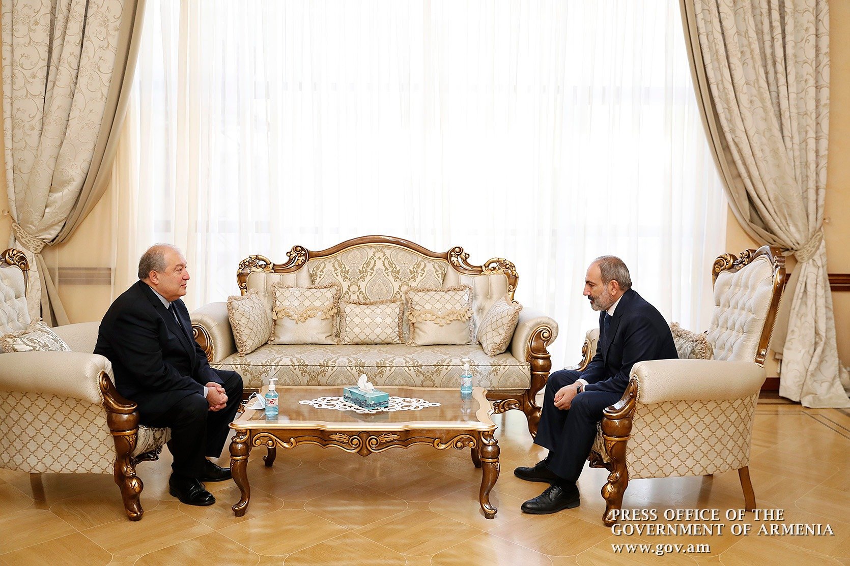 Состоялась встреча премьер-министра и президента Армении