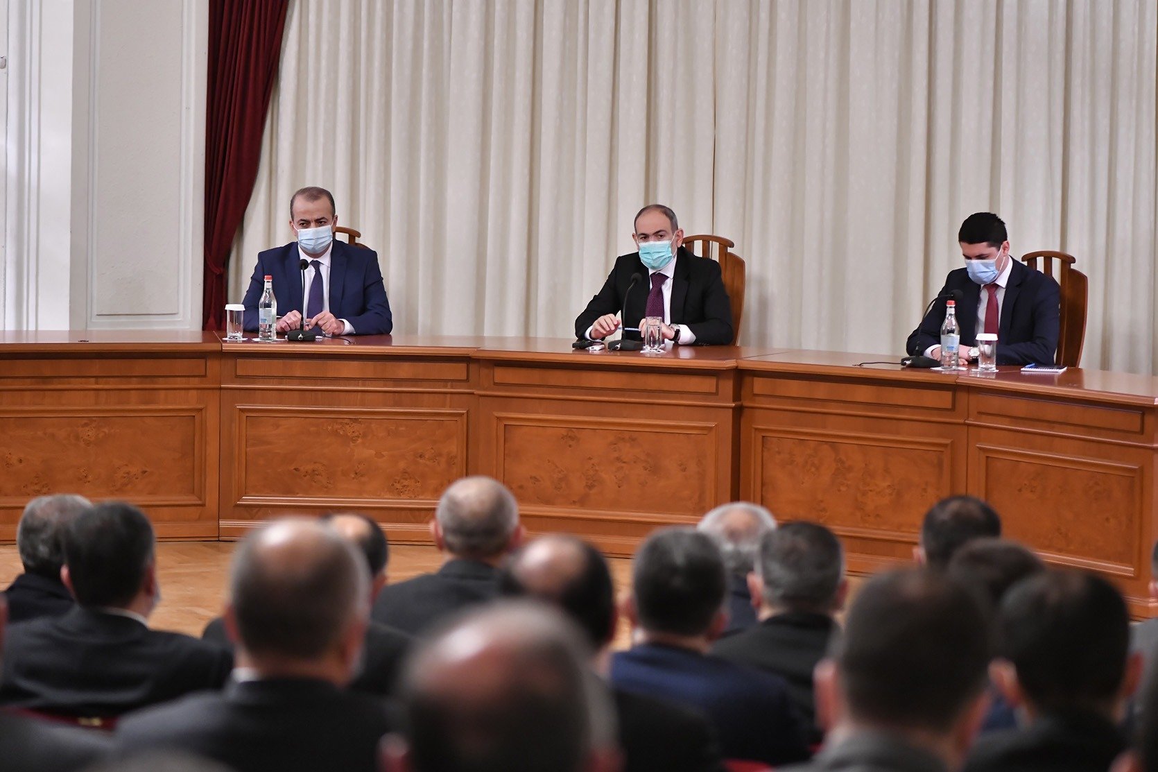 Премьер-министр представил новоназначенного директора СНБ Армена Абазяна: видео