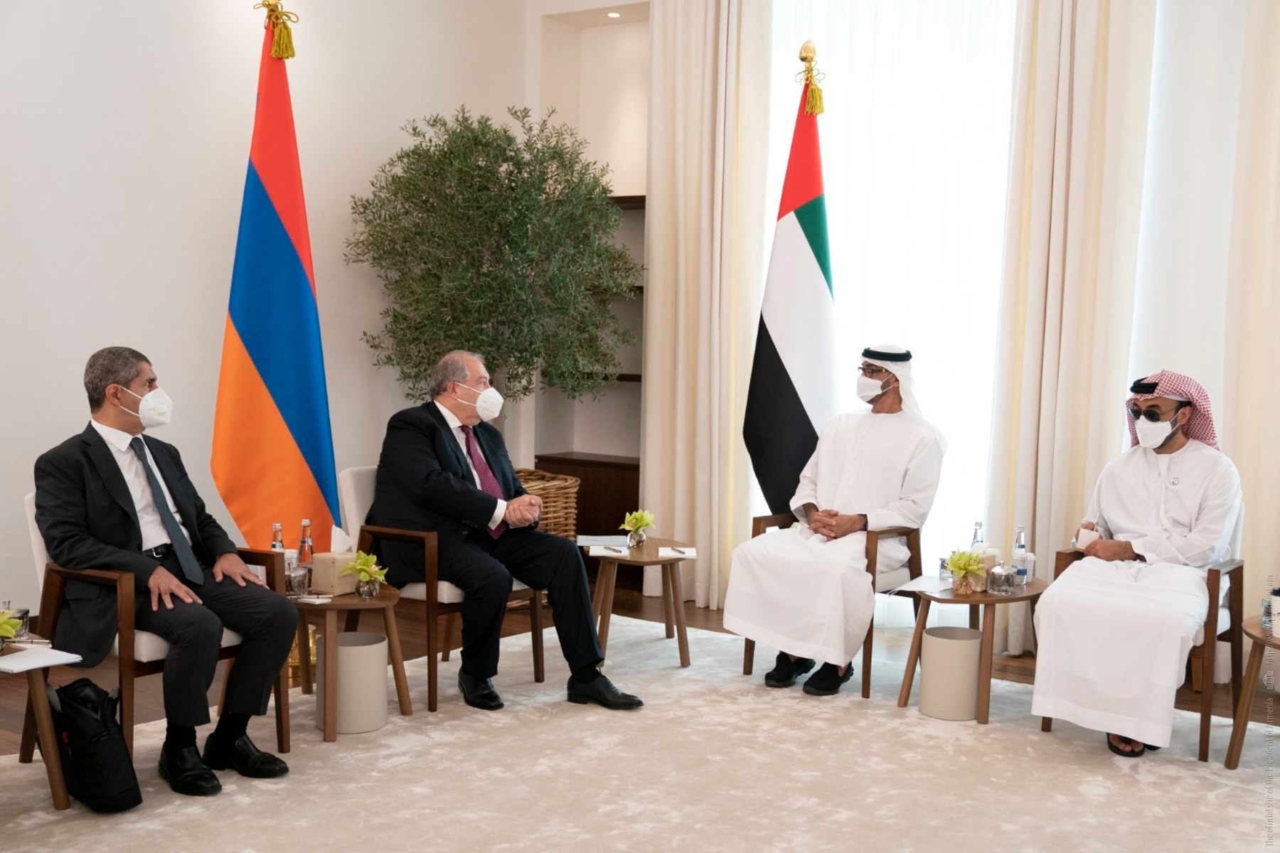 Президент Армении и наследный принц Абу-Даби обсудили вопросы сотрудничества