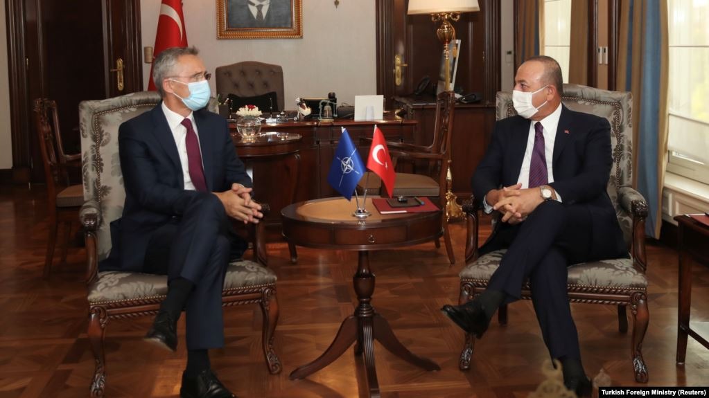 Генсек НАТО и глава МИД Турции обсудили вопрос Нагорного Карабаха
