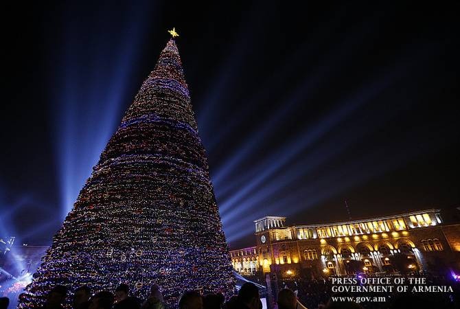 В этом году в Ереване новогодних украшений не будет: пресс-секретарь мэра