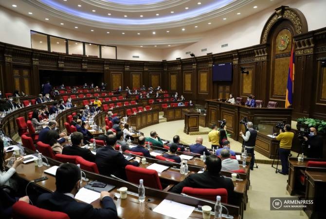 Парламент Армении призвал международное сообщество содействовать возвращению армянских пленных