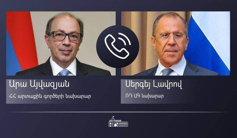 Состоялся телефонный разговор глав МИД Армении и России