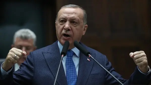 Турция: 903 несовершеннолетних от 12 до 17 лет предстали перед судом за «оскорбление» Эрдогана