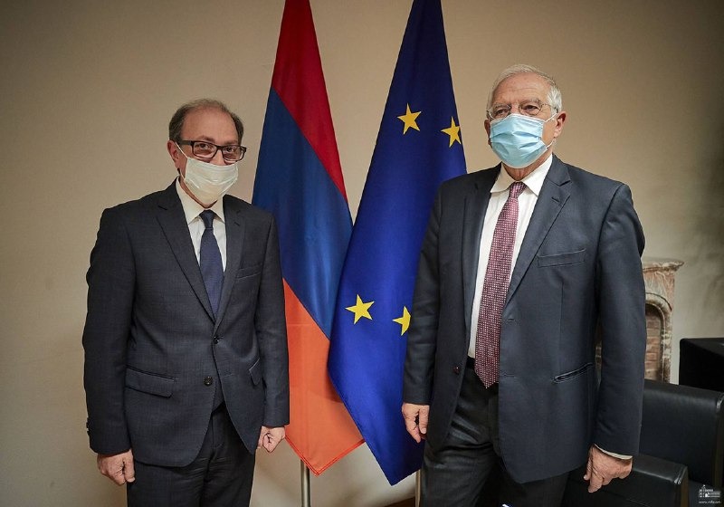 Ара Айвазян и Жозеп Боррель провели встречу накануне заседания Совета Армения-ЕС