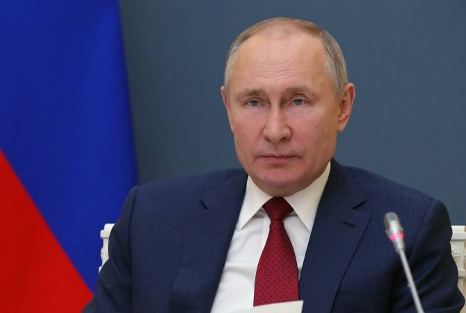 Путин призвал международное сообщество «помочь Карабаху в решении гуманитарных проблем»