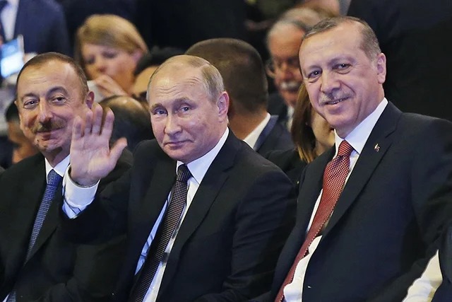 Путин не проводил красной линии Эрдогану и Алиеву