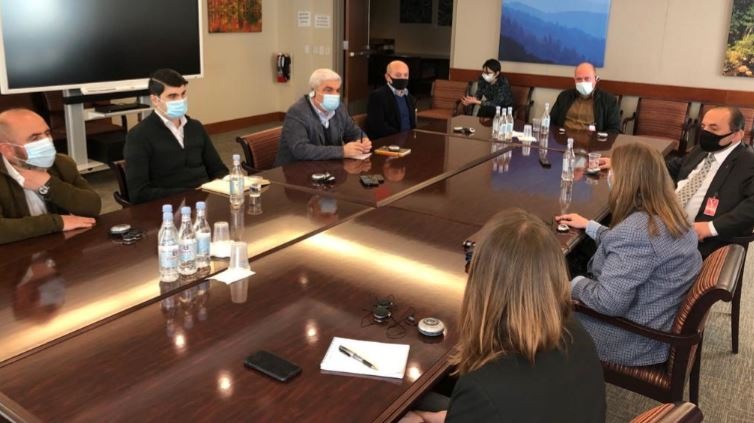 Посол США подчеркнула необходимость безопасного возвращения армянских пленных
