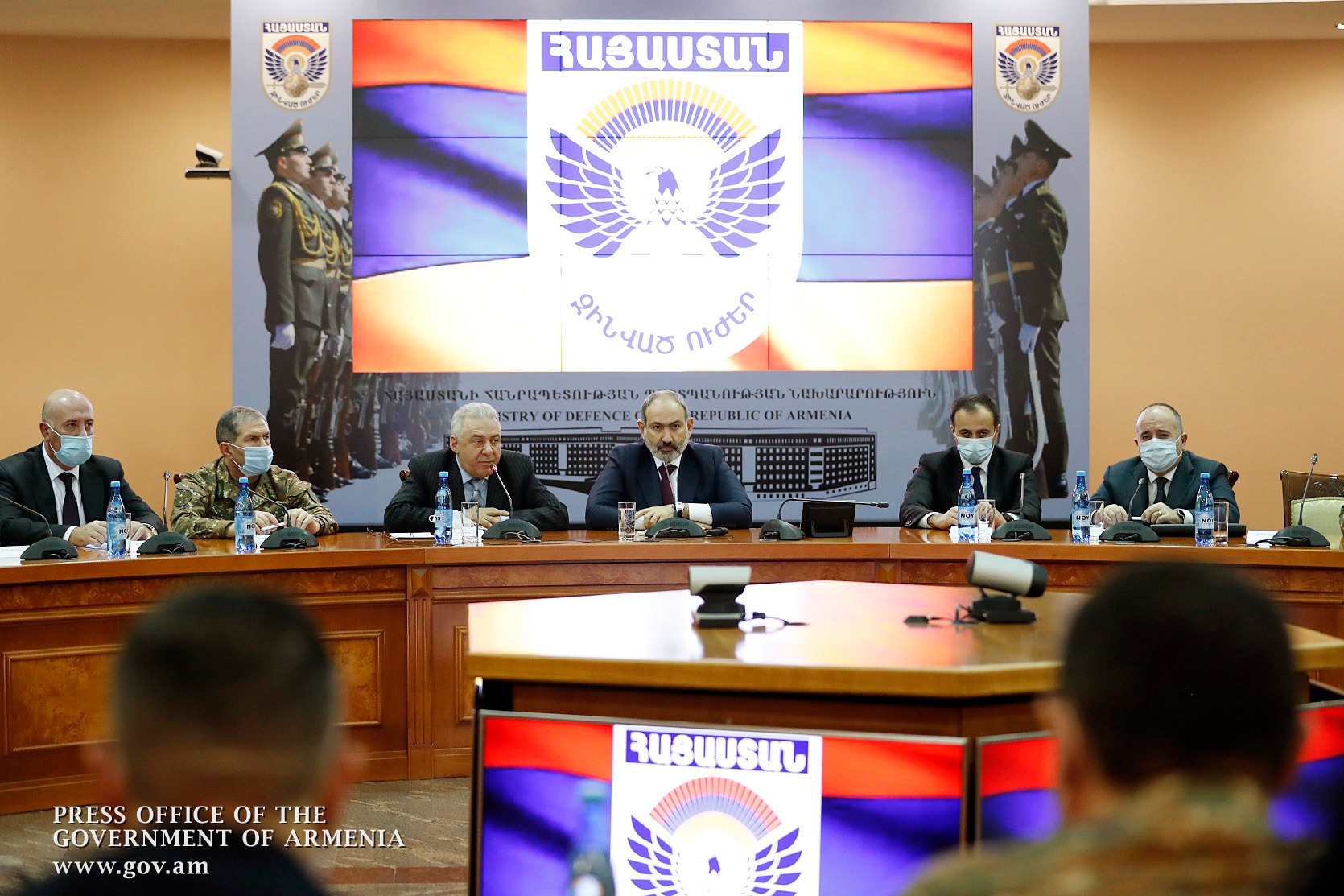Мы обязательно достигнем решения нашей задачи — обеспечения безопасности Армении и Арцаха: поздравительная речь премьер-министра Пашиняна по случаю Дня армии