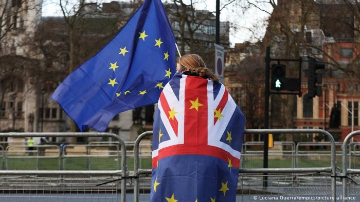Британия сегодня покинула внутренний рынок и Таможенный союз с Европейским Союзом