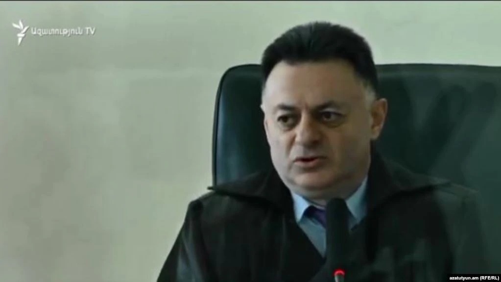 Апелляционный суд оставил в силе оправдательный приговор судье Давиду Григоряну его помощнику